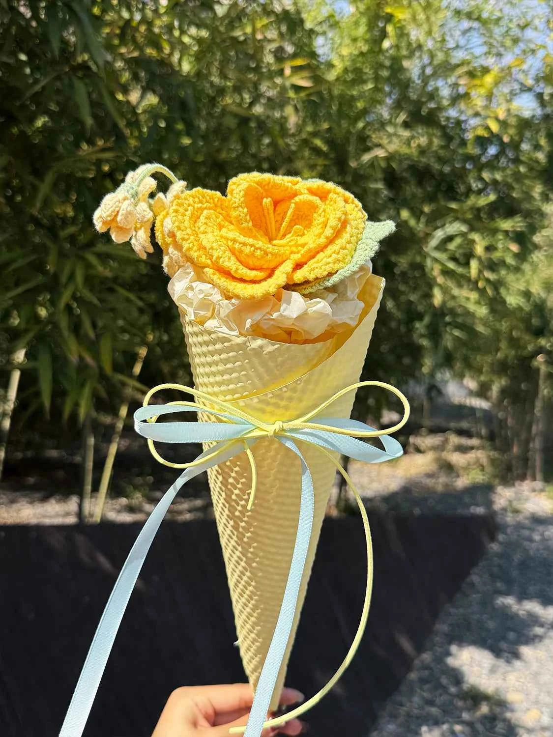 Handmade Meet-Up Bouquet | French Rose & Osteospermum Yarn Flower