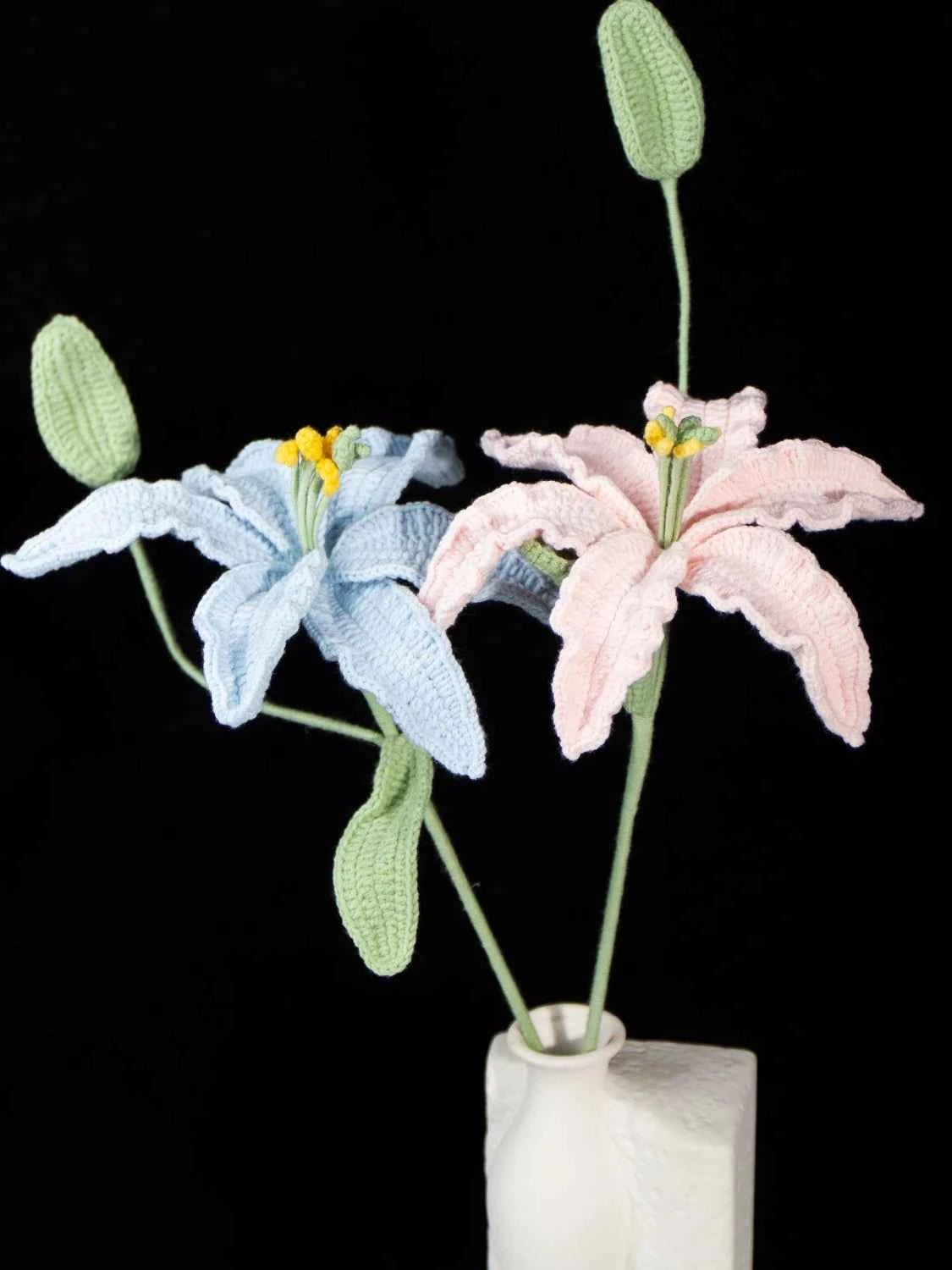 Crochet Lily (with bud) | Handmade Lilium Casa Blanca