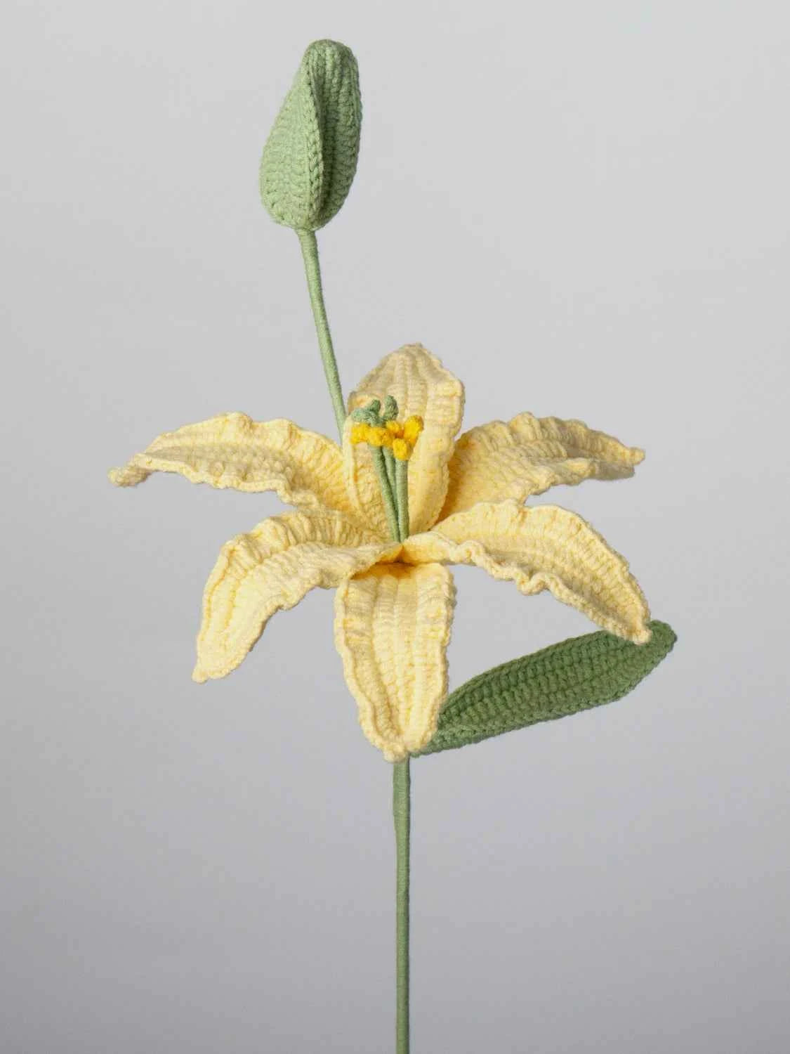 Crochet Lily (with bud) | Handmade Lilium Casa Blanca