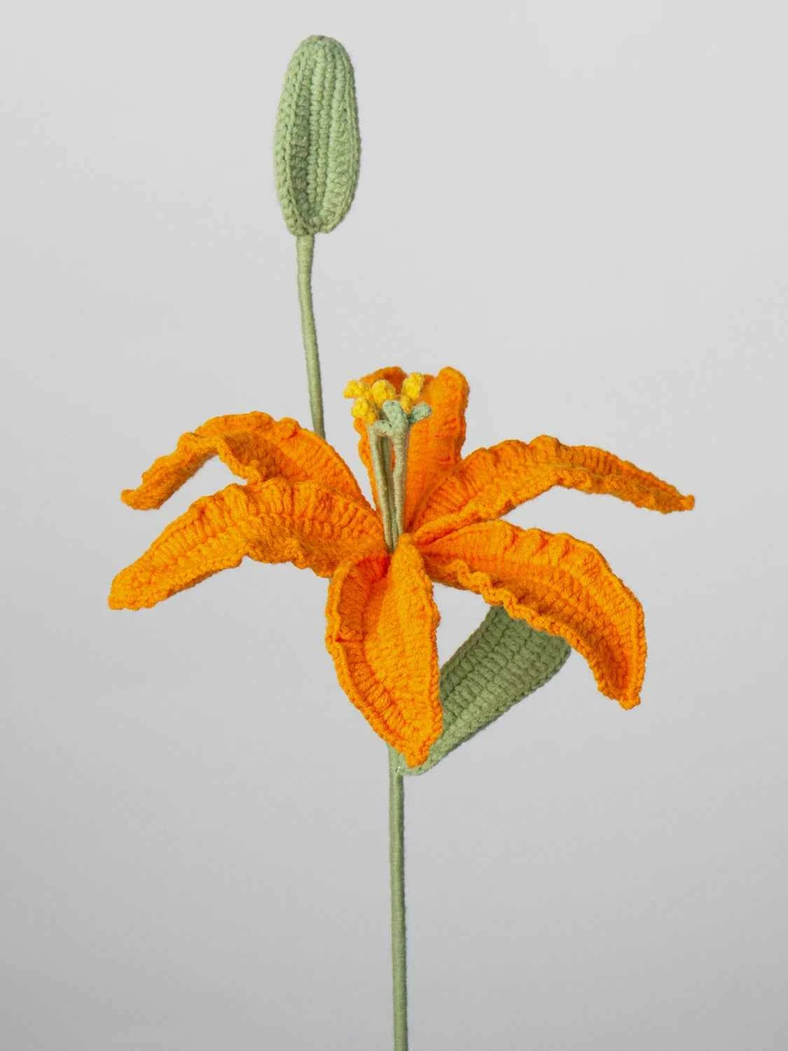 Crochet Lily (with bud) | Handmade Lilium Casa Blanca