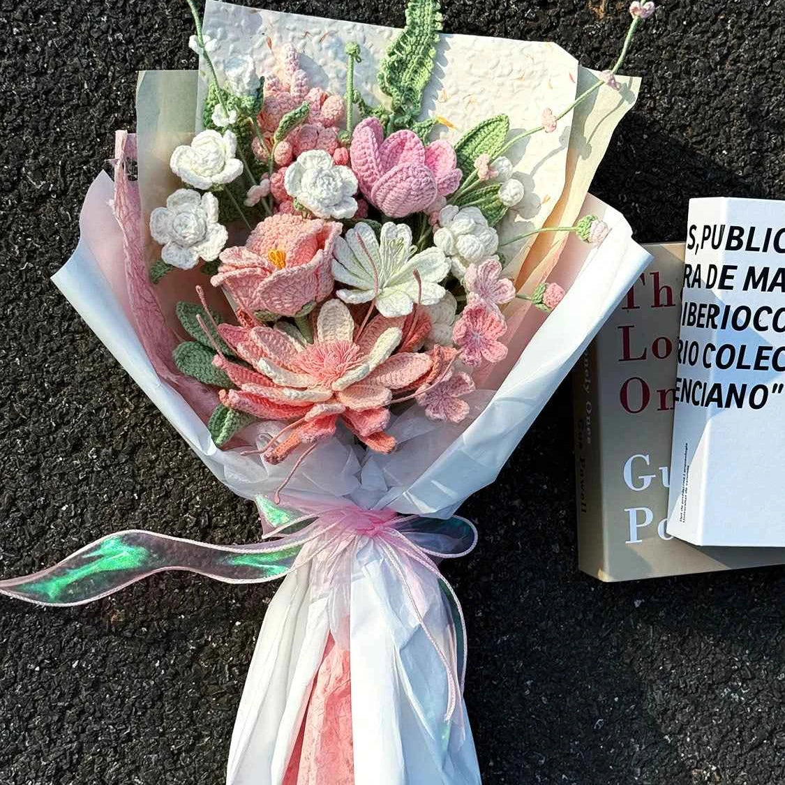 Epiphyllum Flower Crochet Bouquet (14 pieces)