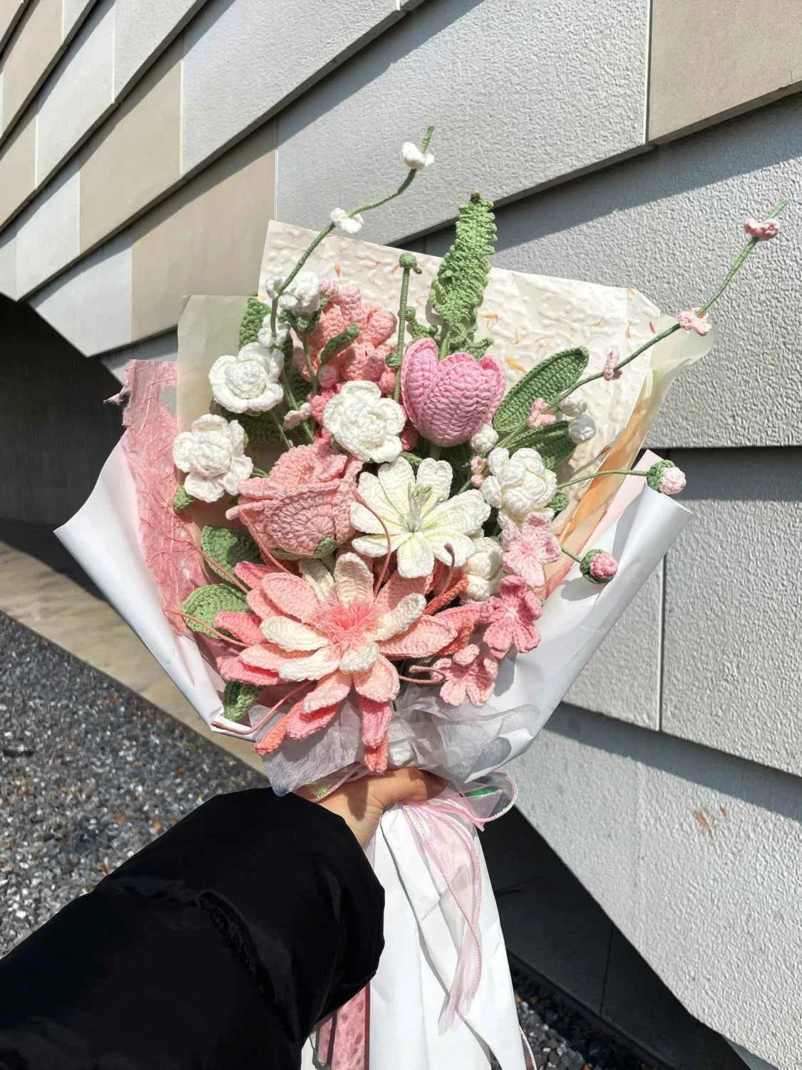 Epiphyllum Flower Crochet Bouquet (14 pieces)