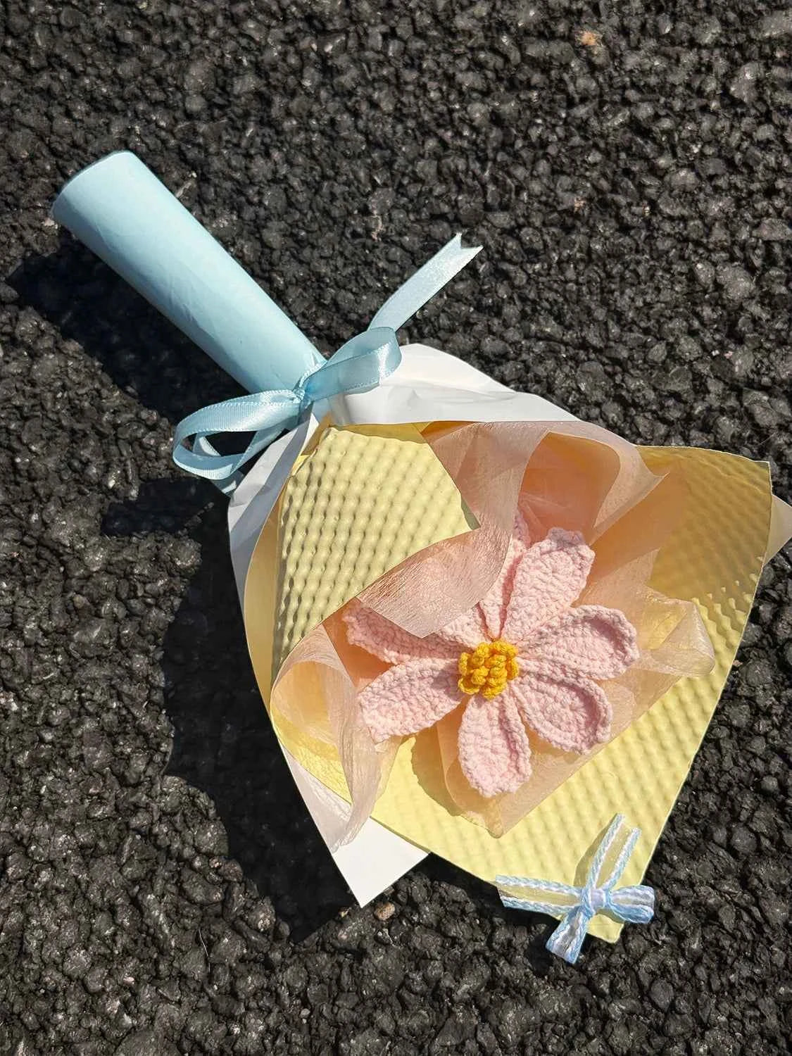 Handmade Crochet Gesang Flower Bouquet, Mini Knitted Flower Gift, Everlasting Floral Decor, Desk Decor, Wedding Favor, Gift for Her