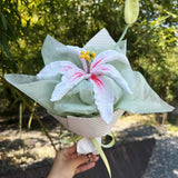 Handmade Crochet Lily Bouquet – Single Stem Yarn Lily Flower Gift