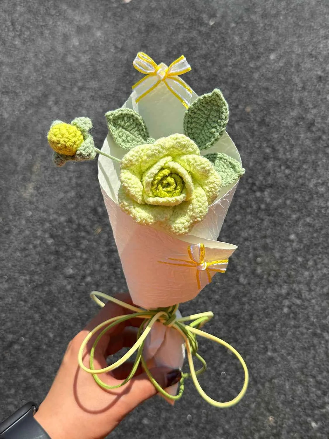 Handmade Crochet Rose Bouquet – Single Yarn Rose Flower