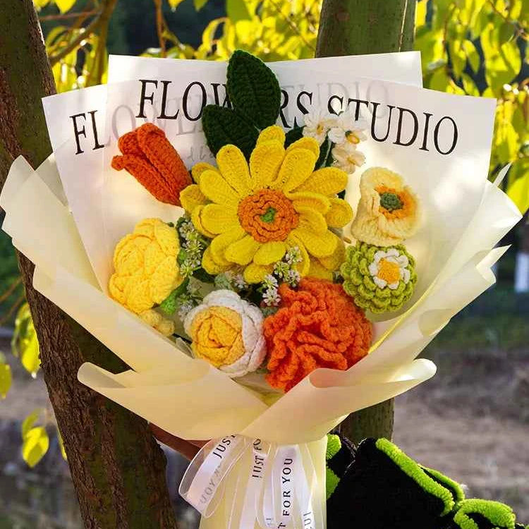 Handmade Crochet Sunflower Bouquet - Eternal Flower Gift for Birthday, Anniversary & Home Decor