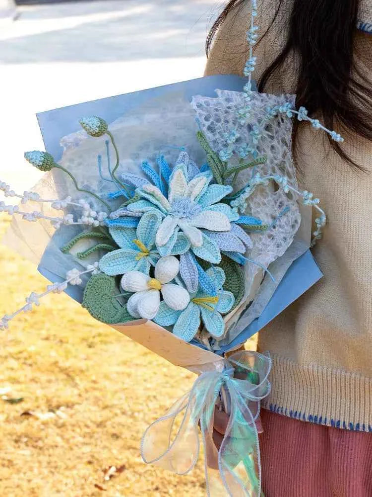 Lasting Blue Crochet Bouquet | Handmade Forever Gift（副本）