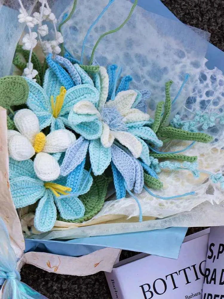 Lasting Blue Crochet Bouquet | Handmade Forever Gift（副本）