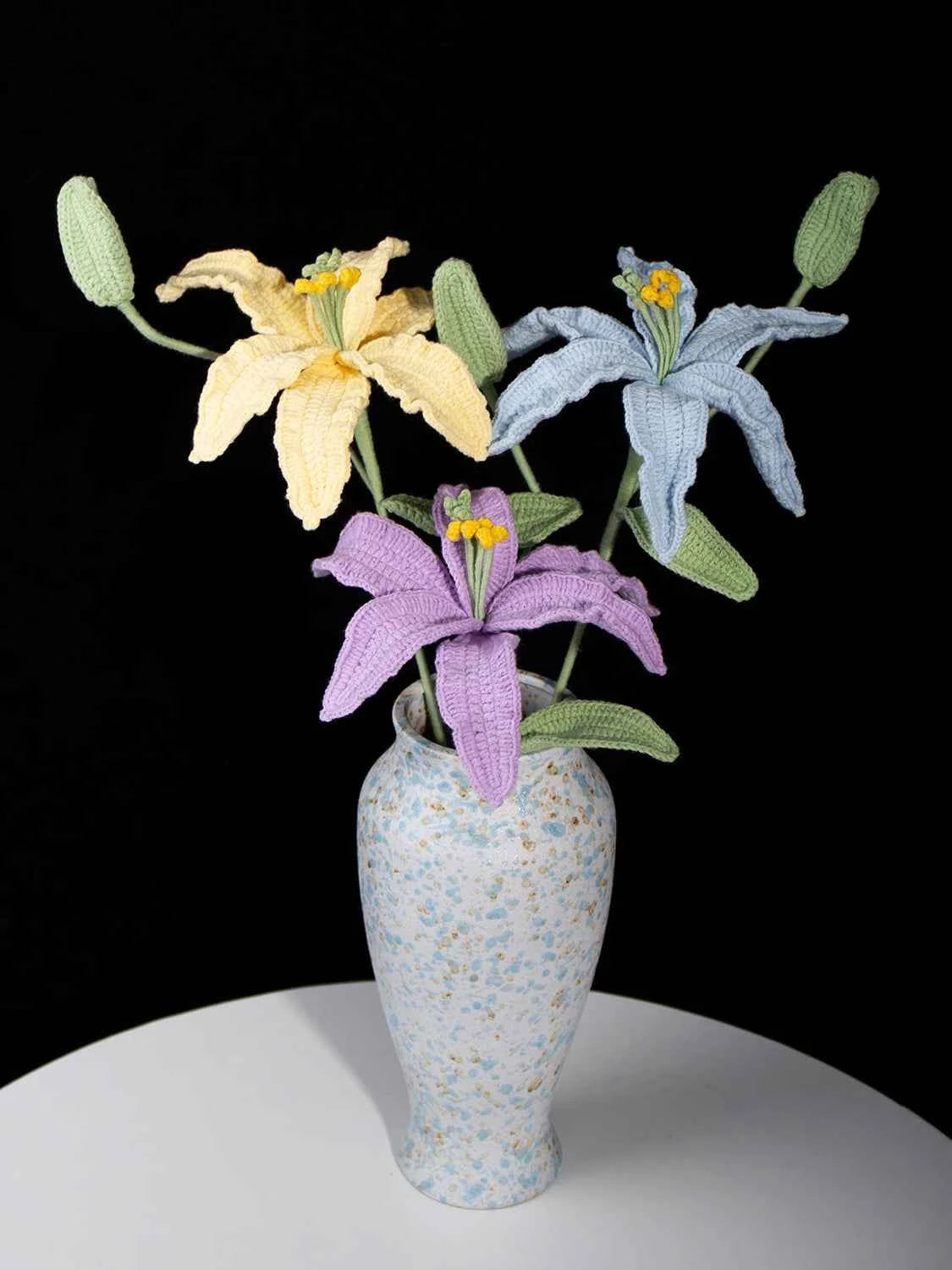 Perfume Lily Crochet Kit – DIY Floral Yarn Craft Kit